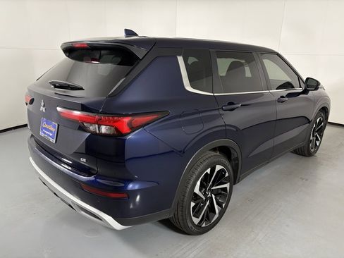 Used 2024 Mitsubishi Outlander SE image 8