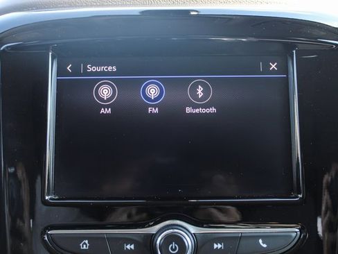 Used 2020 Chevrolet Traverse LS image 25