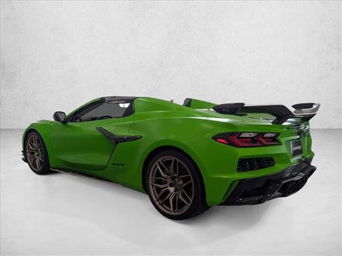 Used 2024 Chevrolet Corvette Z06 w/ Z07 Performance Package image 6