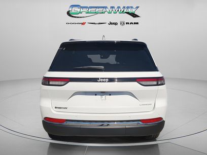 New 2025 Jeep Grand Cherokee Laredo