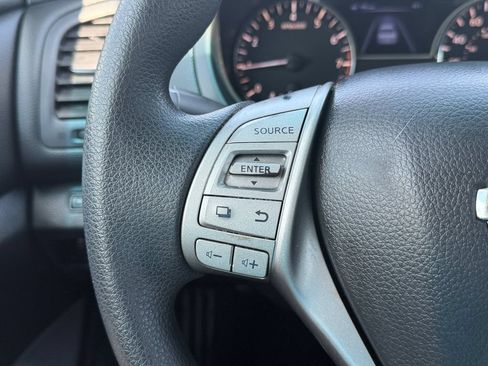 Used 2013 Nissan Altima 2.5 S FWD image 20