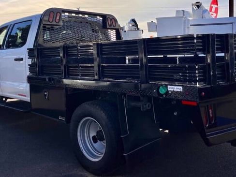 Used 2024 Ford F350 XLT AWD/4WD image 6