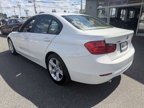 Used 2014 BMW 320i xDrive Sedan AWD/4WD image 5