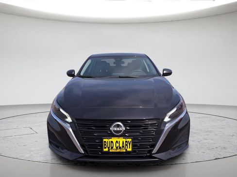 Used 2025 Nissan Altima 2.5 SV FWD image 8
