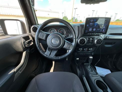 Used 2015 Jeep Wrangler Unlimited Sport w/ Quick Order Package 24S AWD/4WD image 8