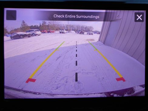 Certified 2024 Jeep Grand Cherokee Limited w/ Black Appearance Package image 9