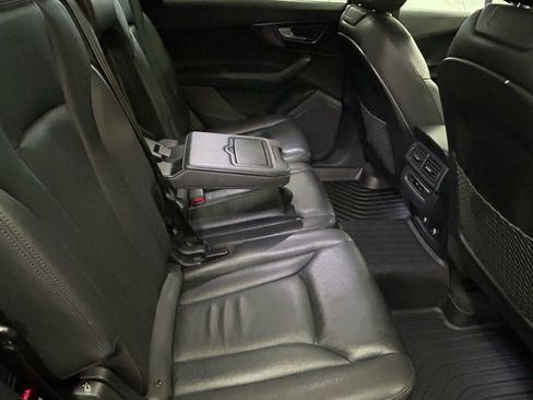 Used 2018 Audi Q7 3.0T Premium image 24