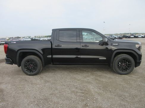 New 2026 GMC Sierra 1500 Elevation w/ Elevation Premium Package image 3