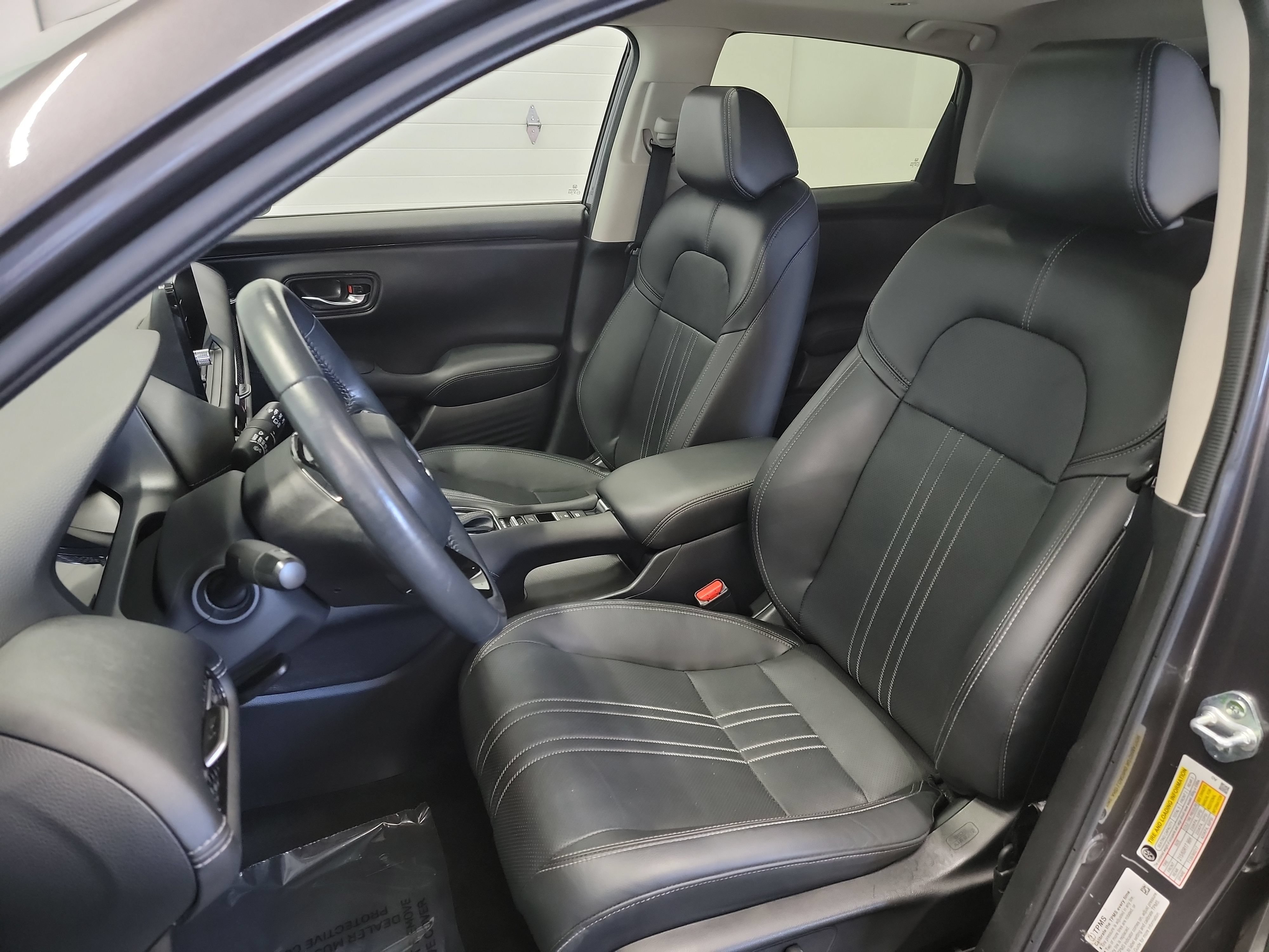Used 2024 Honda HR-V EX-L image 12