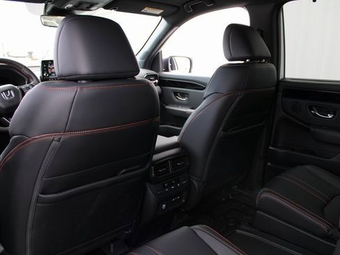 New 2025 Honda Pilot TrailSport image 17