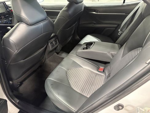 Used 2024 Toyota Camry SE w/ Audio Upgrade Package FWD image 9