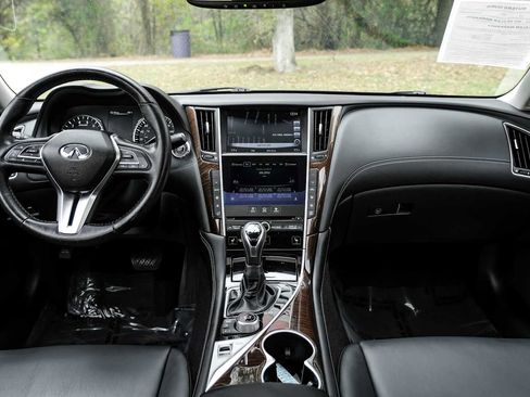 Used 2018 INFINITI Q50 Luxe w/ Essential Package (3.0T Luxe) image 15