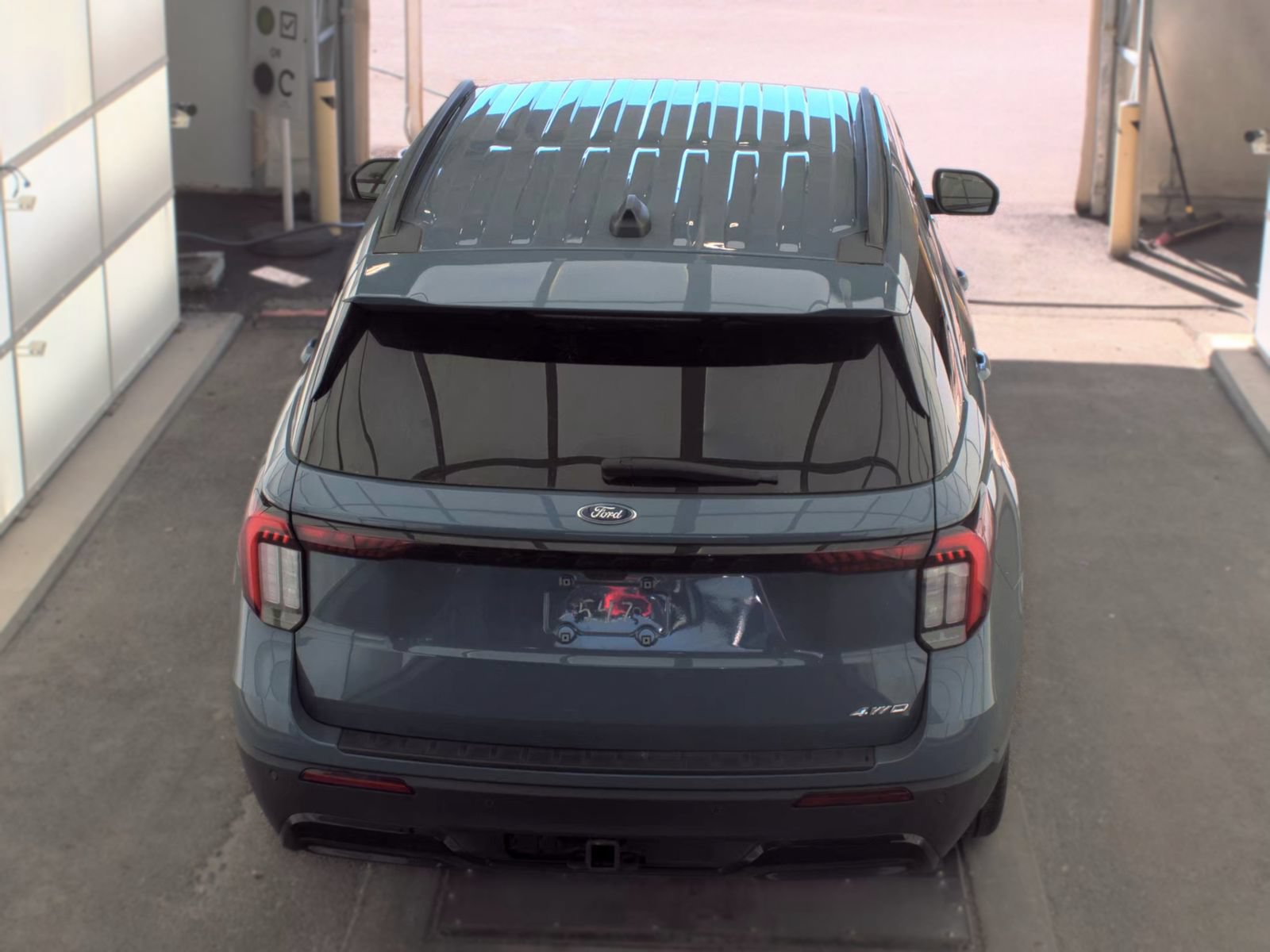Used 2026 Ford Explorer ST-Line w/ ST-Line Street Pack AWD/4WD image 5