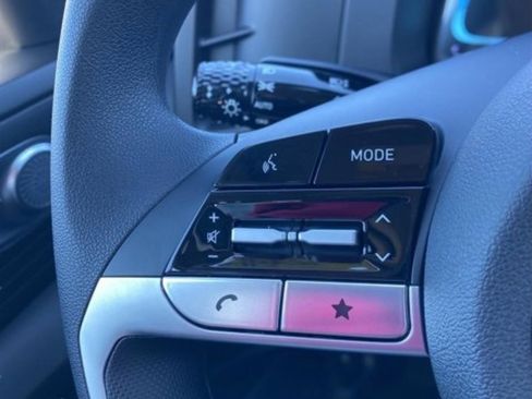 New 2026 Hyundai Elantra SE image 18