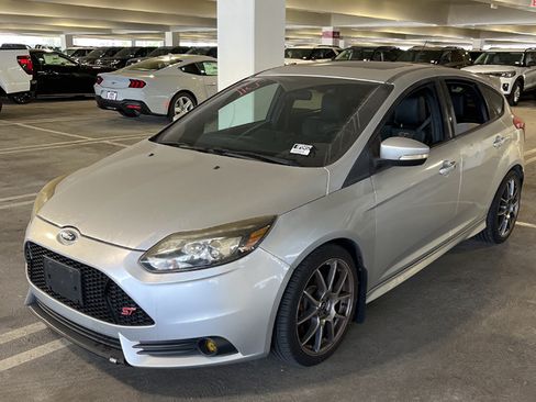 Used 2014 Ford Focus ST w/ Equipment Group 202A FWD image 1