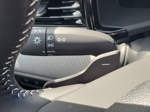 New 2026 Toyota Camry SE FWD image 11