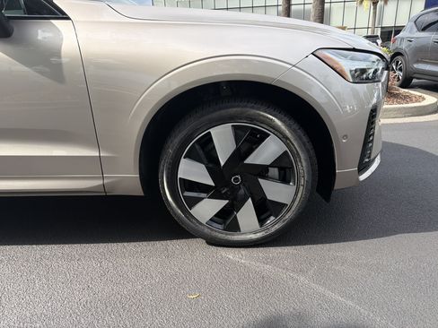 Certified 2024 Volvo XC60 T8 Plus w/ Protection Package Premier AWD/4WD image 13