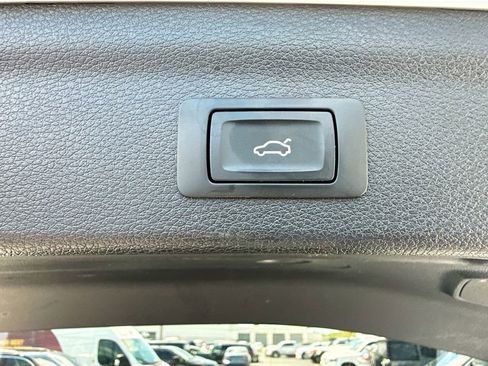 Used 2021 Audi Q3 2.0T Premium image 30