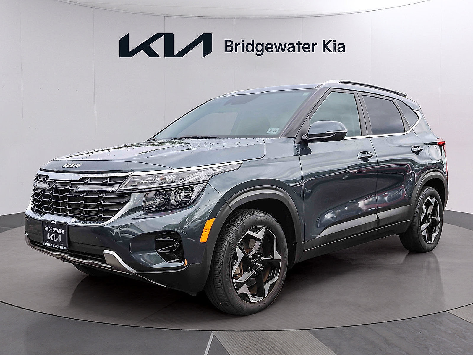 Certified 2024 Kia Seltos EX AWD/4WD image 3