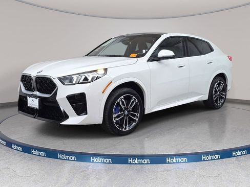 Used 2025 BMW X2 xDrive28i w/ M Sport Package AWD/4WD image 1
