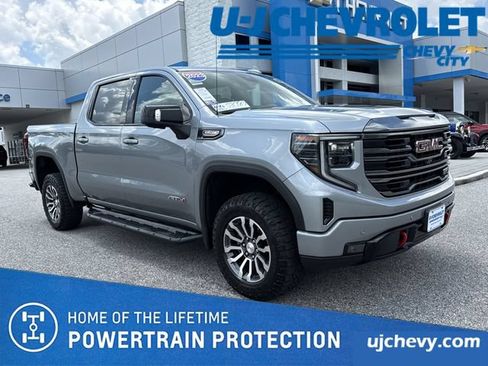 Used 2023 GMC Sierra 1500 AT4 w/ AT4 Premium Package AWD/4WD image 1