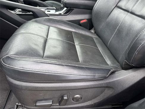 Used 2023 Kia Telluride EX w/ EX Captain's Chair Package image 22