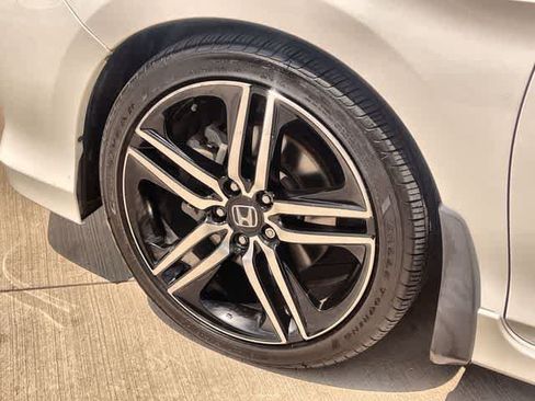 Certified 2017 Honda Accord Sport Special Edition image 9