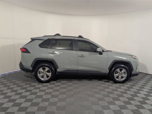 Certified 2022 Toyota RAV4 XLE w/ Convenience Package image 4