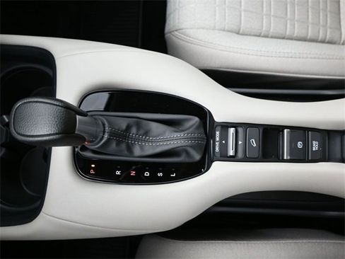 New 2026 Honda HR-V LX image 26