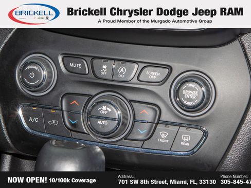Used 2019 Jeep Cherokee Limited image 22