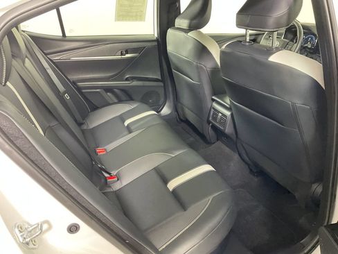 Used 2025 Toyota Camry SE FWD image 22