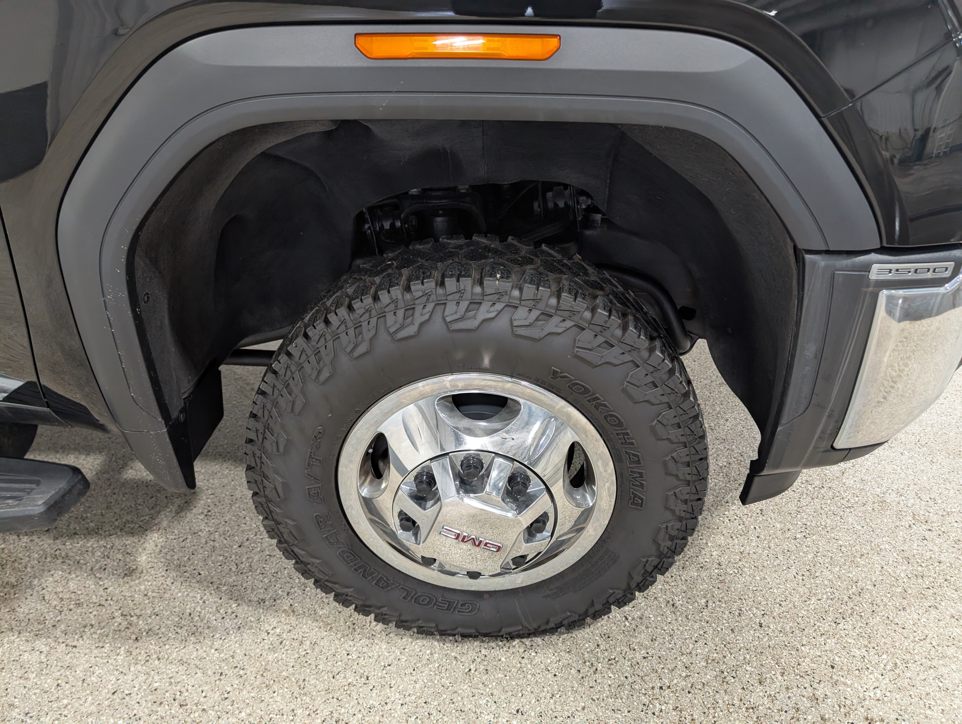 Used 2024 GMC Sierra 3500 SLE w/ SLE Value Package AWD/4WD image 15