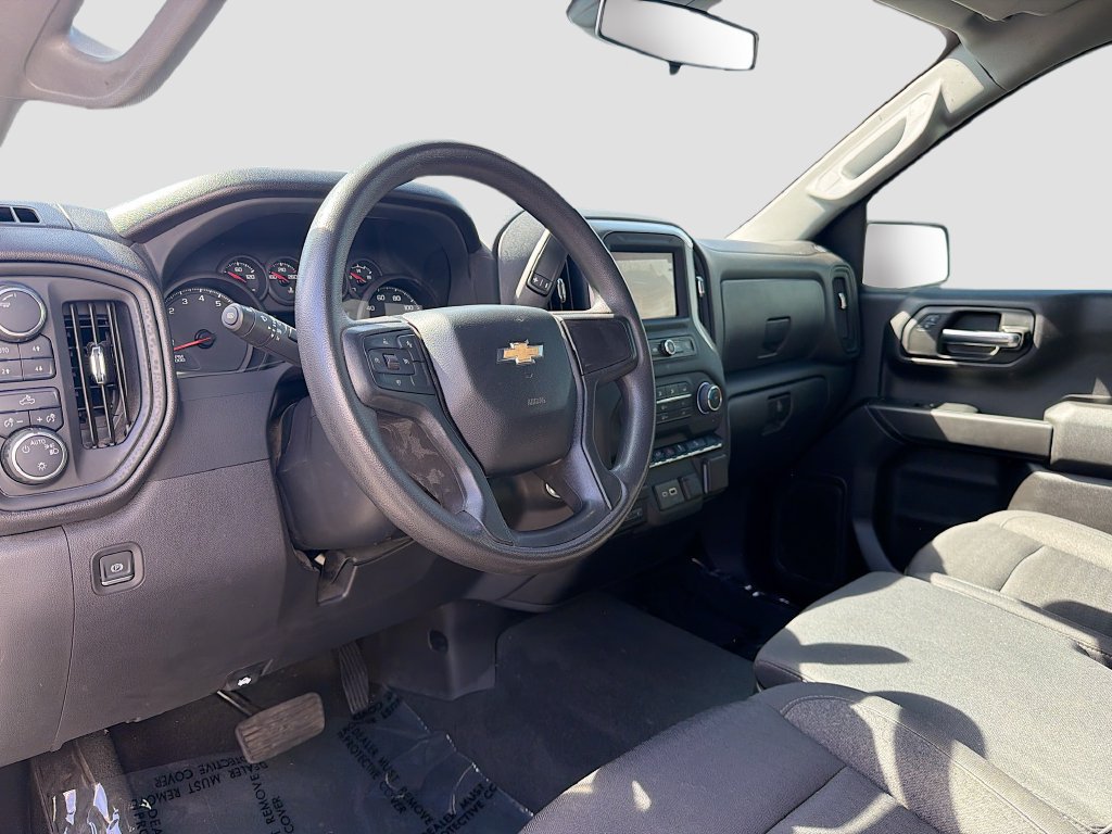 Used 2024 Chevrolet Silverado 1500 Custom Trail Boss w/ LPO, Dark Essentials Package AWD/4WD image 9