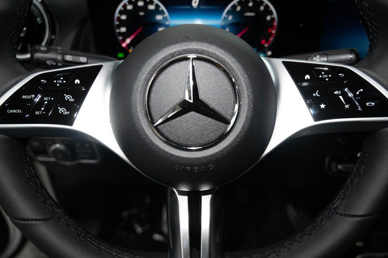 New 2026 Mercedes-Benz GLB 250 image 21