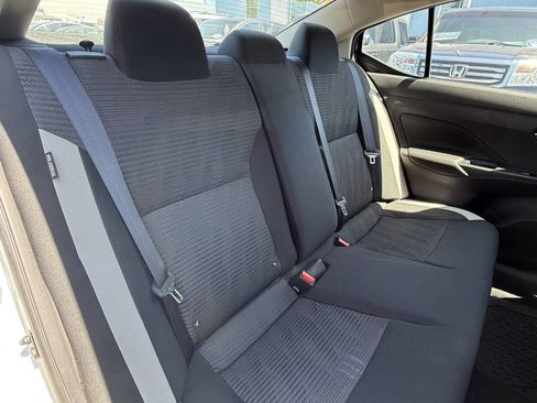 Used 2020 Nissan Versa SV image 17