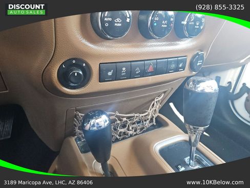 Used 2013 Jeep Wrangler Unlimited Sahara w/ Connectivity Group AWD/4WD image 14