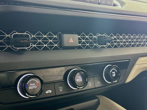 Used 2023 Honda Accord LX image 13