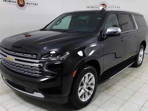 Used 2023 Chevrolet Suburban Premier w/ Advanced Technology Package image 5