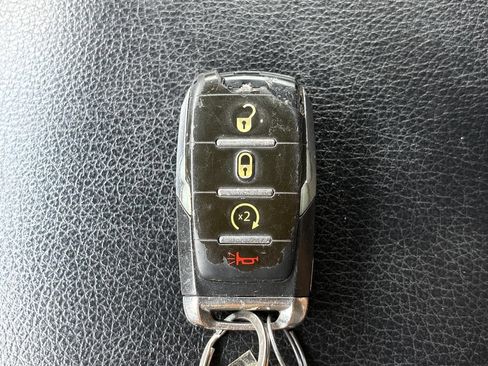 Used 2019 RAM 1500 Big Horn AWD/4WD image 33