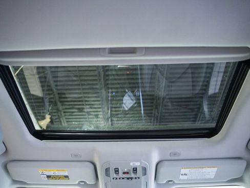 New 2026 Toyota Highlander XLE AWD/4WD image 33