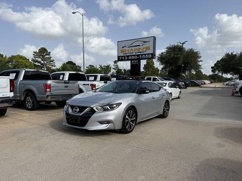 Used 2016 Nissan Maxima Platinum FWD image 44