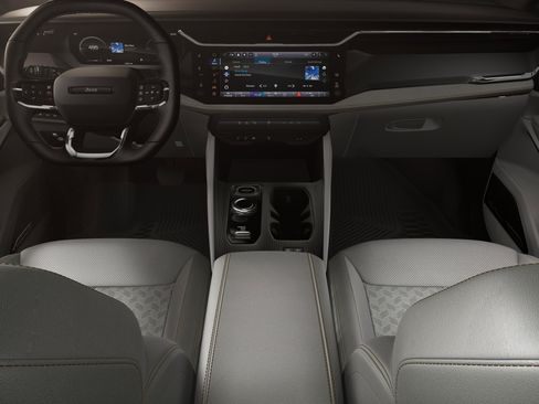 New 2026 Jeep Cherokee Overland image 5