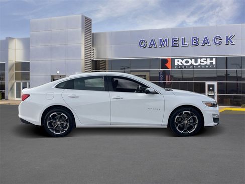 Used 2024 Chevrolet Malibu LT image 6