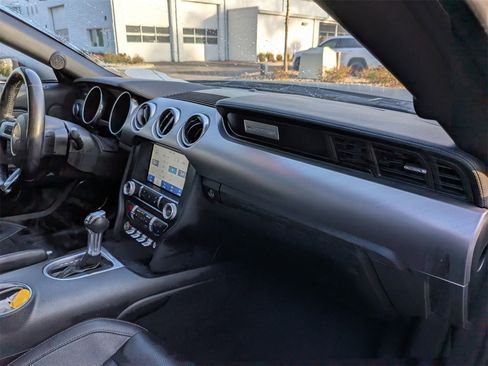 Used 2022 Ford Mustang Premium image 34