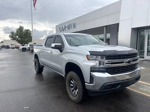 Used 2021 Chevrolet Silverado 1500 LT AWD/4WD image 3