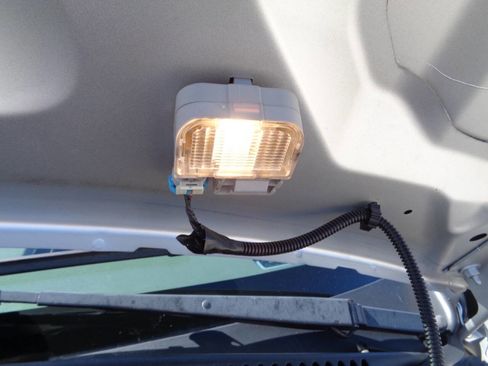 Used 2018 Chevrolet Express 2500 LT w/ LT Preferred Equipment Group image 17