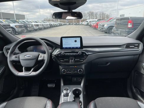 Used 2024 Ford Escape ST-Line image 15