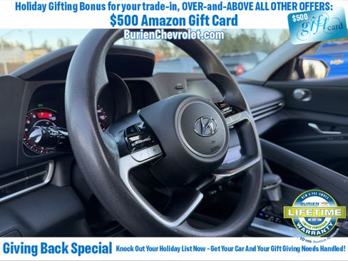 Used 2022 Hyundai Elantra SEL w/ Cargo Package image 9