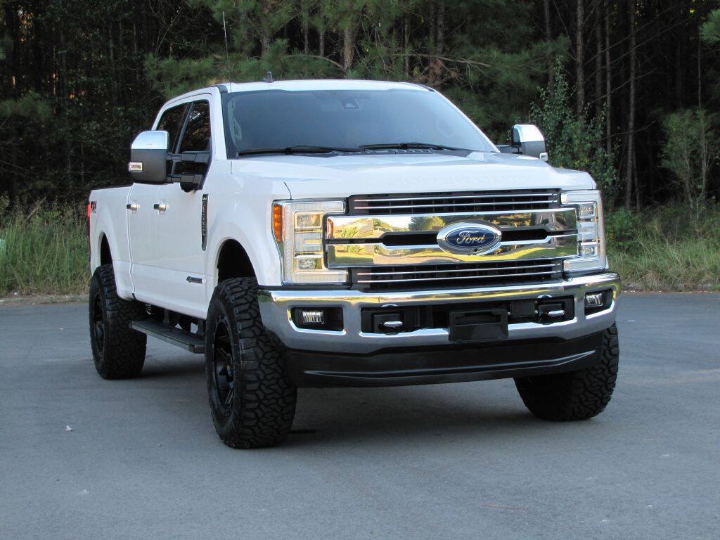 Used 2019 Ford F250 Lariat w/ Lariat Ultimate Package AWD/4WD image 9