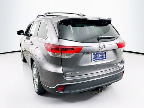 Used 2019 Toyota Highlander Limited AWD/4WD image 29